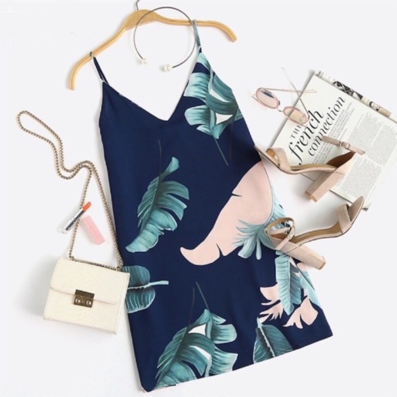 Palm Leaf Print V Neck and Back Floral Cami Dress - Picture 7 of 8